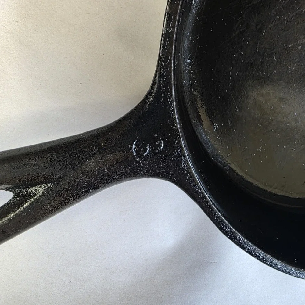 VTG Wagner Ware Stylized Sidney O No. 3 Cast Iron Skillet 1053 P